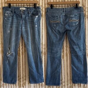 Abercrombie & Fitch Y2K 2000s Low Rise Medium Wash Straight Leg Cropped Jeans
